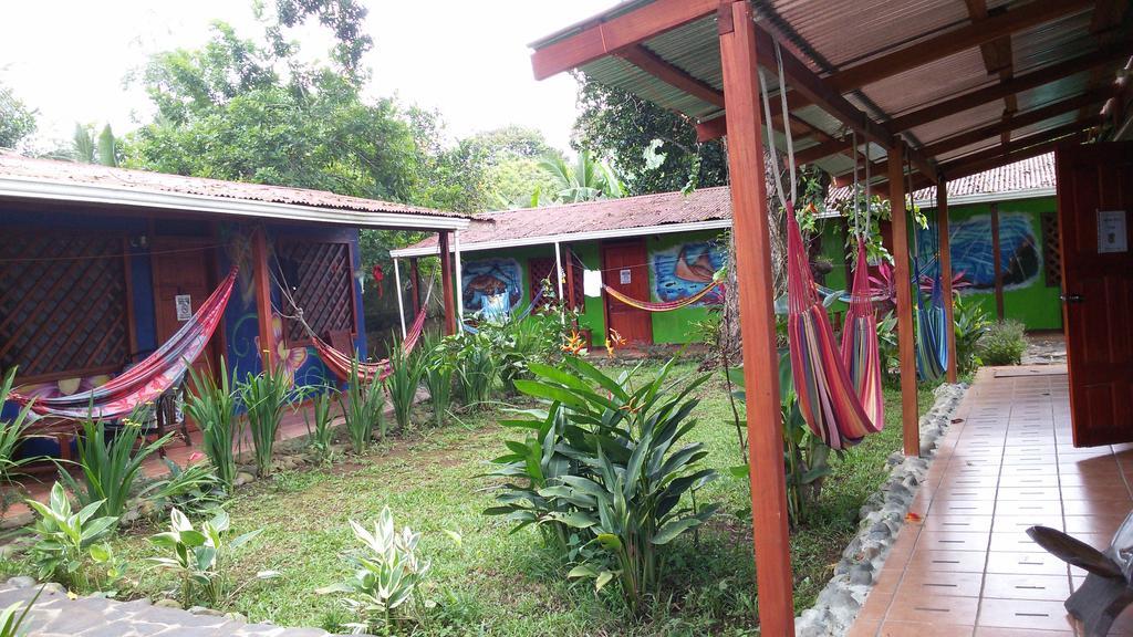 Hakuna Matata Hostel Cahuita Esterno foto