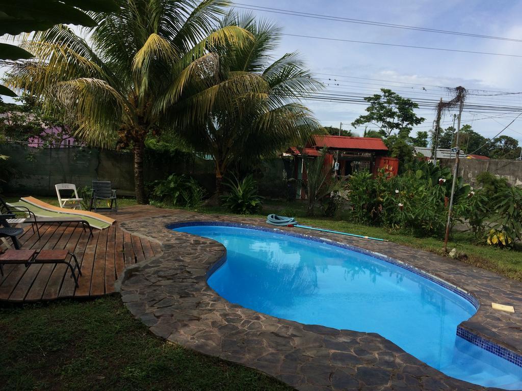 Hakuna Matata Hostel Cahuita Esterno foto