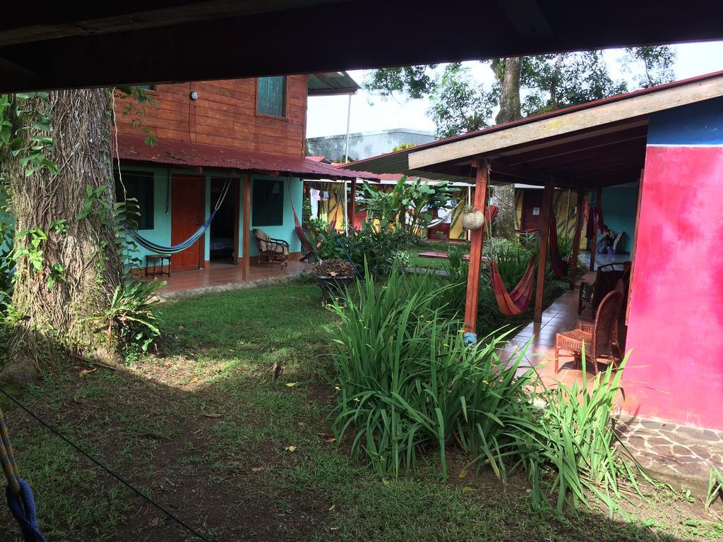 Hakuna Matata Hostel Cahuita Esterno foto